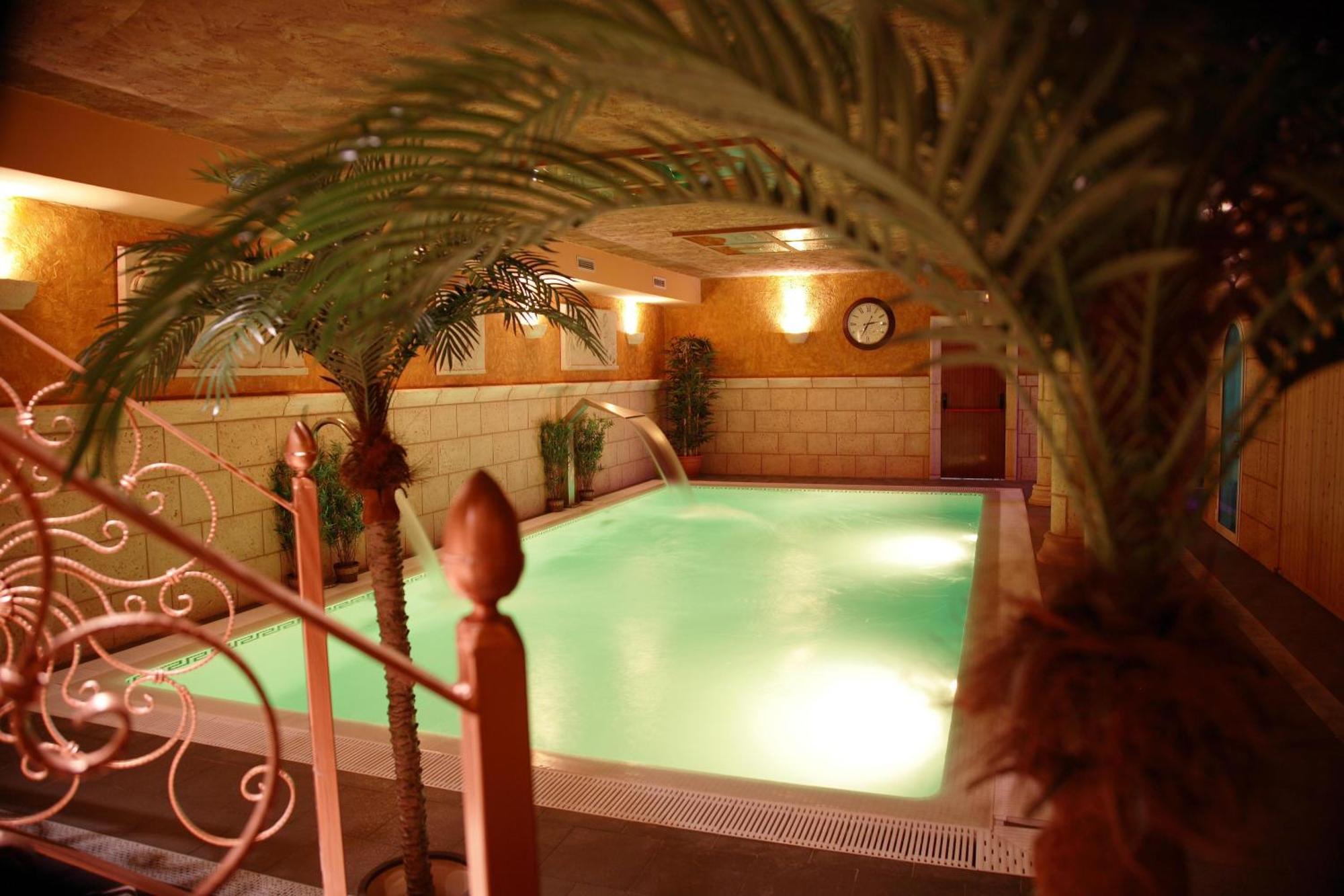 Posada-Spa Privilegio De Vara نوخا المظهر الخارجي الصورة