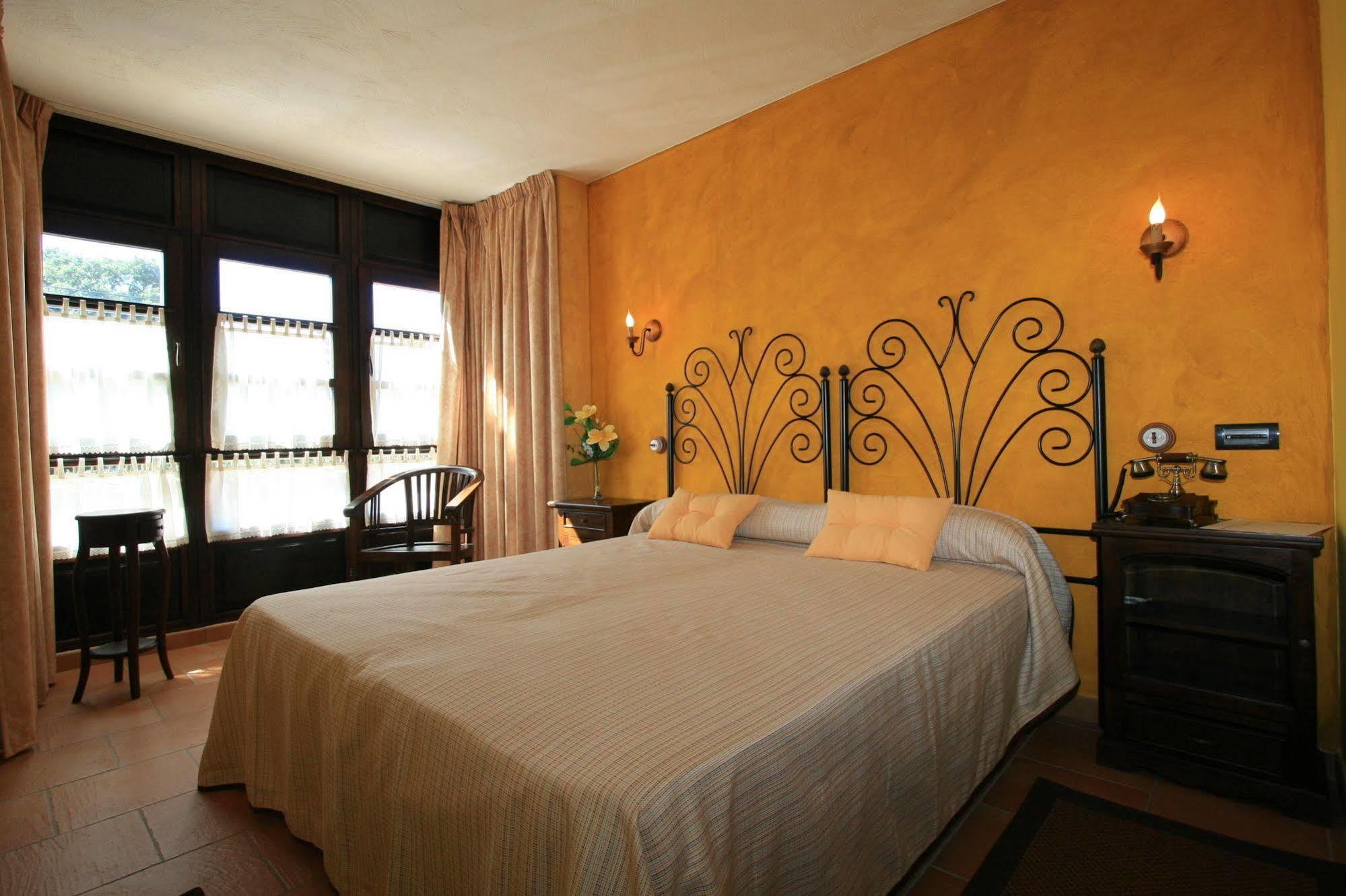 Posada-Spa Privilegio De Vara نوخا المظهر الخارجي الصورة